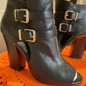 Jessica Simpson booties